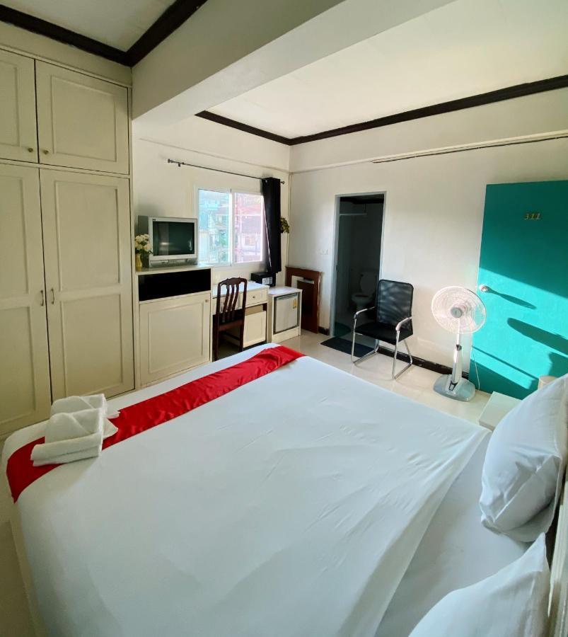 Holidays House Karon Esterno foto